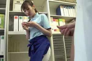 Người yêu không mặc đồ làm anh trai cương cứng vì nứng