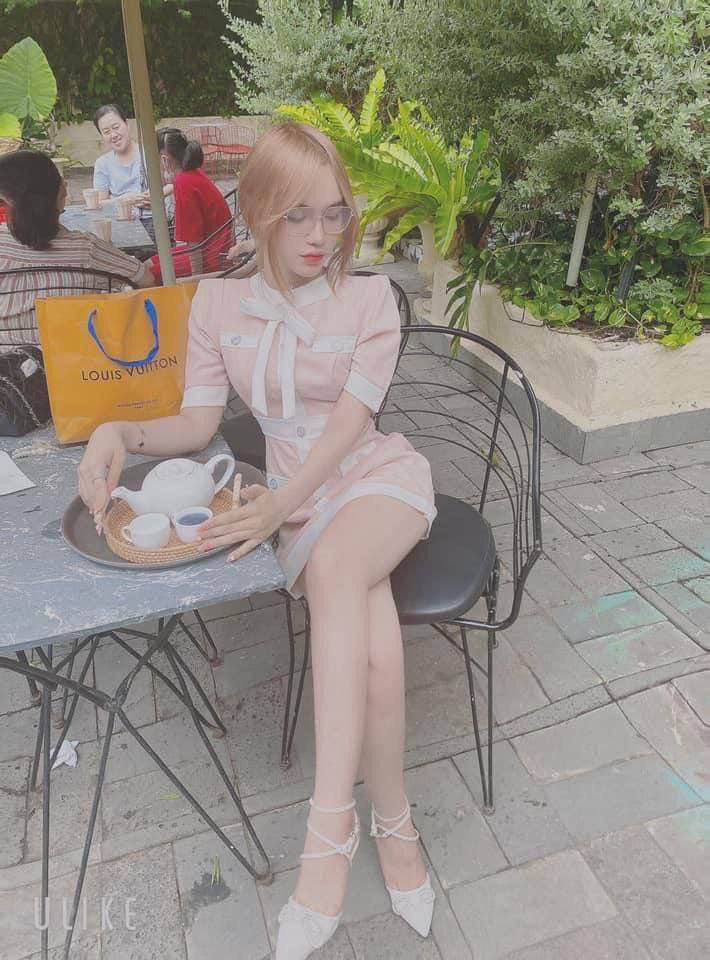 Câu lạc bộ 91 God mạnh nhất có cuộc hẹn độc quyền với nữ thần chân dài cao gót hai đuôi mặc sườn xám và nhiều tư thế quan hệ tình dục, liên tục đưa vào âm đạo mịn màng và ướt át